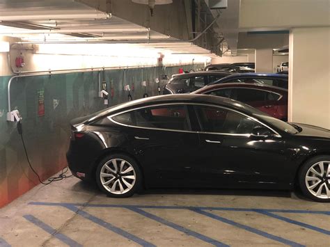 UCLA - Parking Structure 7 | Los Angeles, CA | EV Station