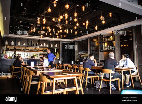 Chef Table Restaurant 的图像结果