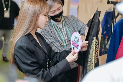 How EJAE reinvented herself after her agency crushed her K-pop idol dreams | CNN Business