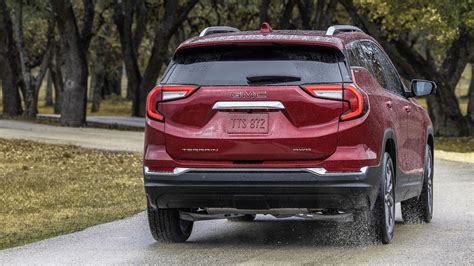 GMC Terrain SLT 2023 - Prix, nouveautés, spécifications, photos, évaluation et essais | RPM