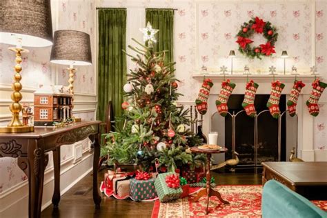The 'Home Alone' House Could Be Yours For One Night Only | The Vintage News