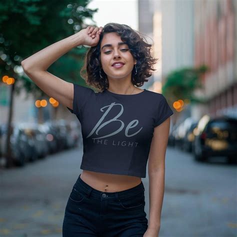 Be The Light Navy Blue Crop Top – Acquires
