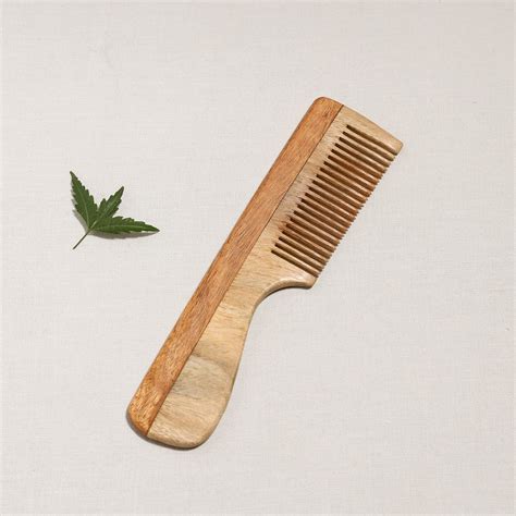 Handcarved Natural Neem Wood Comb (Small)
