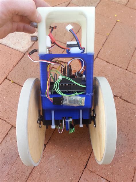 Homemade Arduino Robots 的图像结果