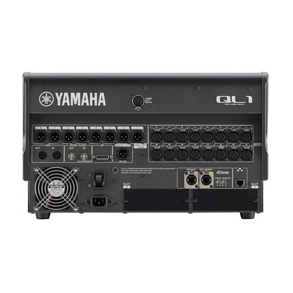 Yamaha QL1 | 32-Channel Digital Mixing Console for Live and Studio ...