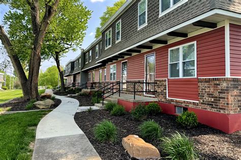 Forest Park Townhomes | Springfield, MO Newly Remodeled Apartments for ...