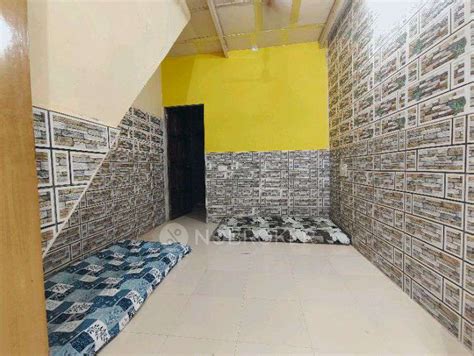 PG for FEMALE in 400053, Lokhandwala Complex Road for Rs 5000 available ...