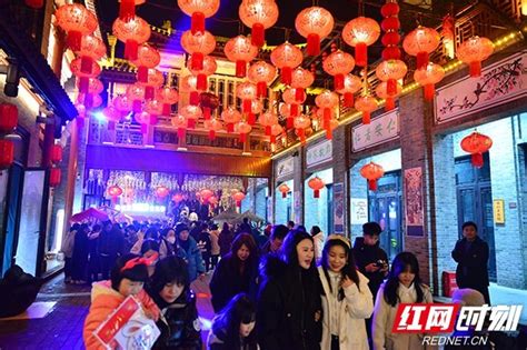 正月十五元宵节，又称上元节，是一个欢乐团圆的传统佳节……