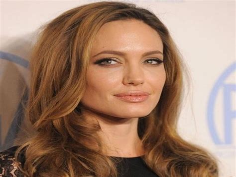 Angelina Jolie advocates for 'education for refugee children' amid ...