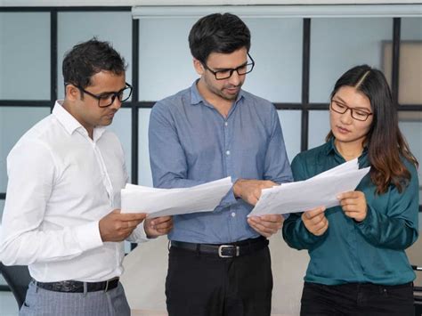 Nominee Rights: प्रॉपर्टी में बनाया गया नॉमिनी कब ले सकता है संपत्ति ...