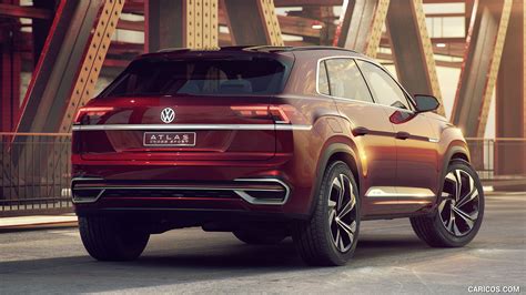 2018 Volkswagen Atlas Cross Sport Hybrid SUV Concept | Rear Three-Quarter