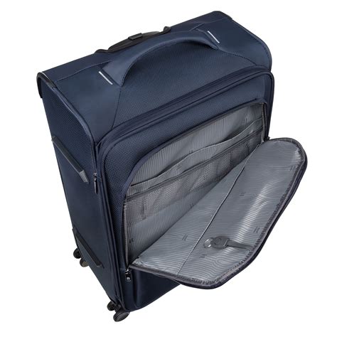it Luggage | Teleported - Medium in Navy Berry