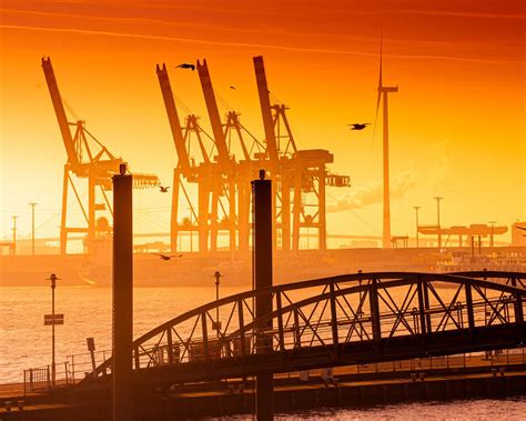 Download wallpaper 1280x1024 bridge, pilings, sea, twilight standard 5: ...