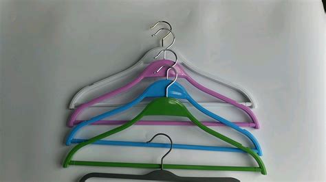 Black Fast Fashion Brand Plastic Clothes Coat Hanger For Suit Clothes ...