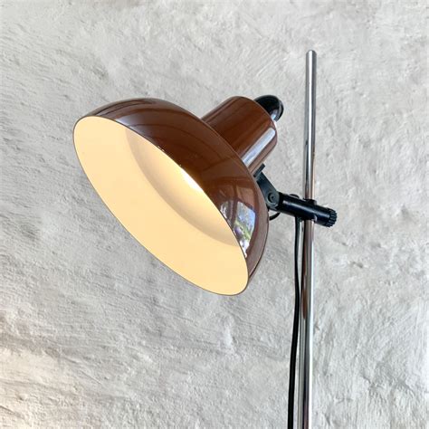 BROWN RETRO FLOOR LAMP