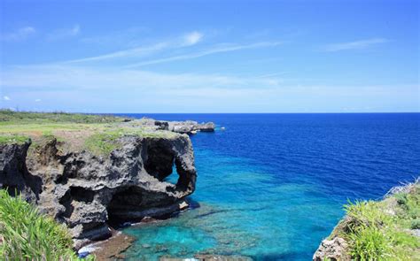Explor Okinawa Hip Hop Bus Tour: Churaumi Aquarium, Kouri Island, Cape ...