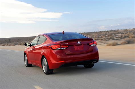 2015 Hyundai Elantra Photos: Interior, Exterior, and Videos