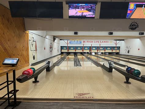 9 Best Bowling Alleys in Grand Rapids (Local Ranking) - Everything Midwest