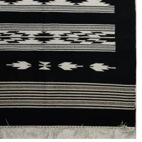 Reversible Handloom Warangal Dhurrie in Black and White Geometric Patt ...