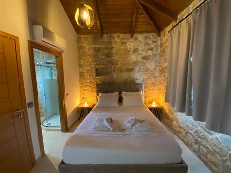 VILLAS BALATSOURAS - Palairos, Aetolia-Acarnania Region