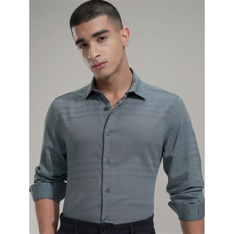 Buy HIGHLANDER Men Teal Dobby Striped Casual Shirt Online