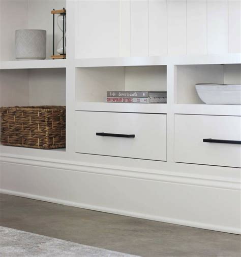 Best Paint for Trim and Baseboards - Plank and Pillow