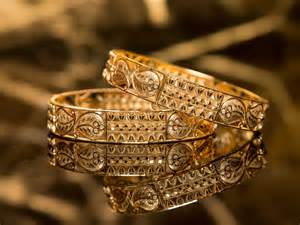 Gold on Rise: Yellow metal could touch Rs 1.1 lakh/10 grams by 2025-end ...