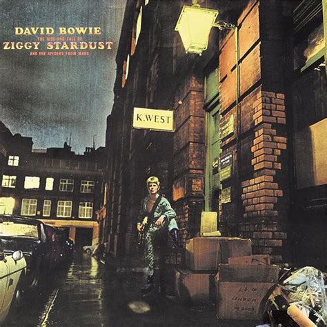 GOLDEN YEAR: Inside David Bowie's THE RISE AND FALL OF ZIGGY STARDUST ...