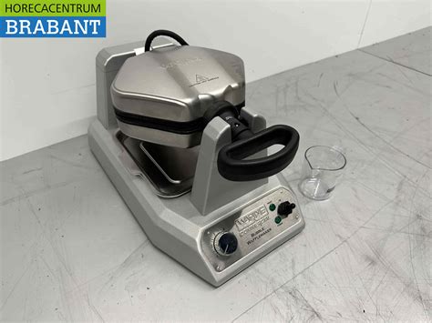 Waring Bubble Waffle Iron Waffles 230V Catering - Catering Center Brabant%