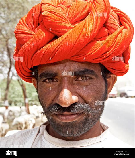 Indian man wearing turban hi-res stock photography and images - Alamy