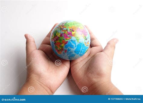 Globalization White Globe 的图像结果