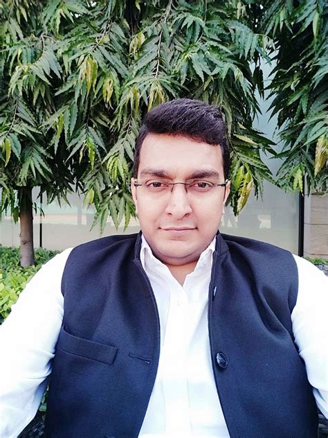 Fact Check: Tejashwi Yadav's old video is going viral with misleading ...