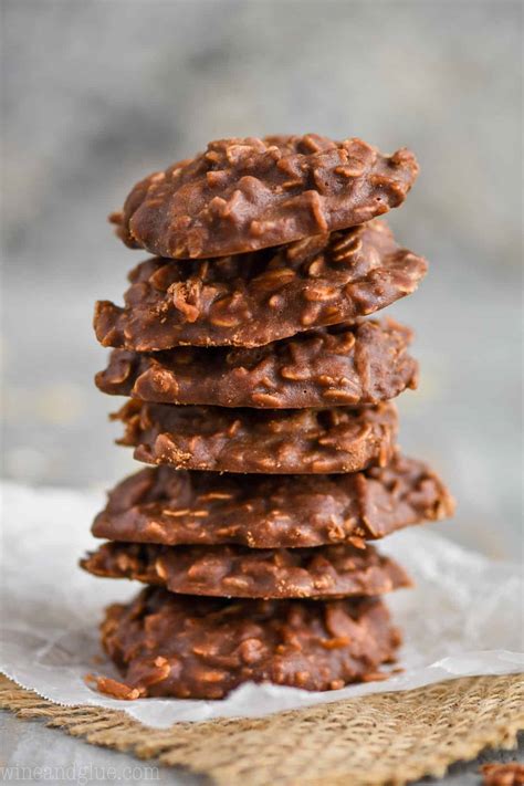 Easy No Bake Chocolate Oatmeal Cookie Recipe | Besto Blog