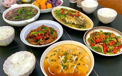 湖南人的晚餐~今天的辣椒炒肉吃出了牛肉的感觉 - 哔哩哔哩