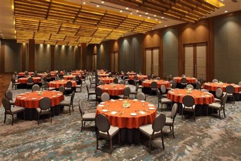 Hyatt Regency Ahmedabad - Venue - Ashram Road - Weddingwire.in