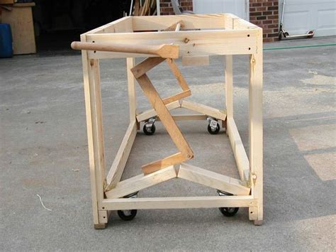 Shop-Made Retractable Casters 的图像结果