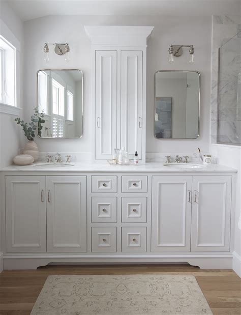 8 Stunning Master Bathroom Double Vanity Ideas – HOMYSTYLE