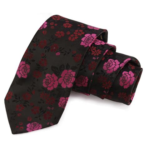 Buy Neckties for Men Online in India | Peluche.in