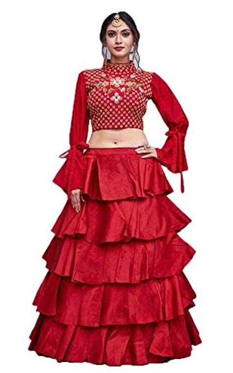 रफ्फ़ल स्टाइल लहंगा-चोली: रेट्रो लूक वाले यह लहंगा-चोली 70 के दशक के ...