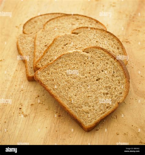 High fibre sliced wholemeal loaf bread healthy food snack hi-res stock photography and images ...