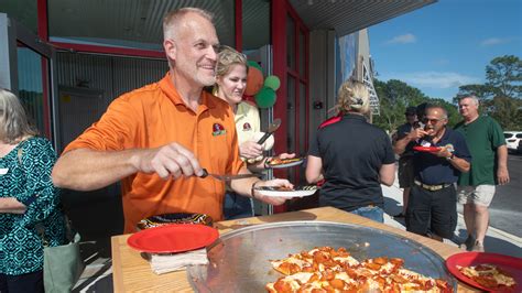 Happy Joe's is now open in Navarre, Florida. Take a look inside