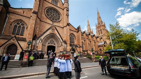Thousands mourn Cardinal Pell at Sydney funeral: 'Be not afraid' was ...
