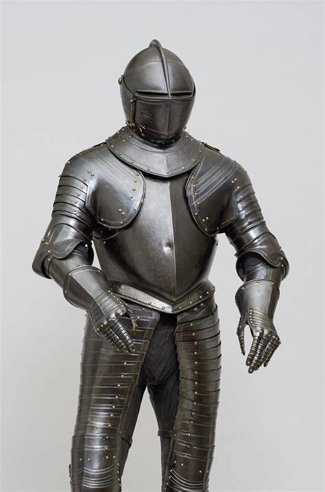 Medieval Plate Armor Design