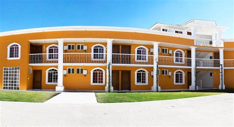 REAL ZAPOTLAN HOTEL (Zapotlan de Juarez) - Hotel Reviews & Photos ...