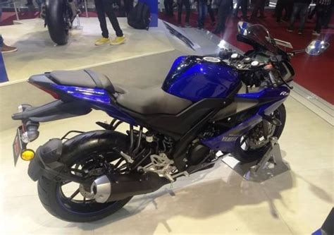 Yamaha YZF-R15 V 3.0 vs Suzuki Gixxer SF: Which full-faired bike wins ...