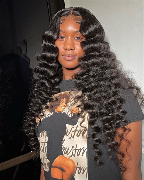 JUNE CALENDAR IS OPEN ! on Instagram: "My famous wand curls down the ...