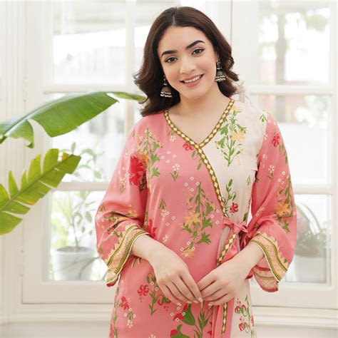 Ethnic Wear - Shop Indian Ethnic Wear for Women & Girls at Low Prices ...