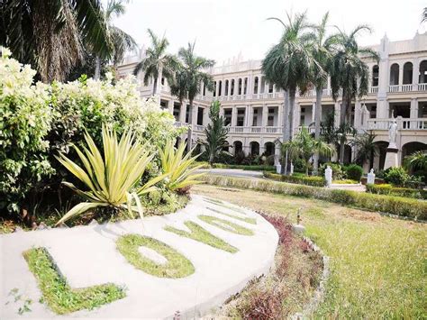 Chennai: Right-wing supporters pound Loyola College despite apology for ...