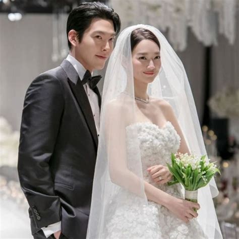 The net worth of Korea's advert queen and drama darling Shin Min Ah