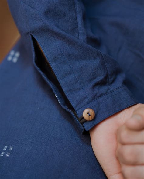 VAYU : Jamdani Navy Blue Knee-Length Kurta – Indianpeacock